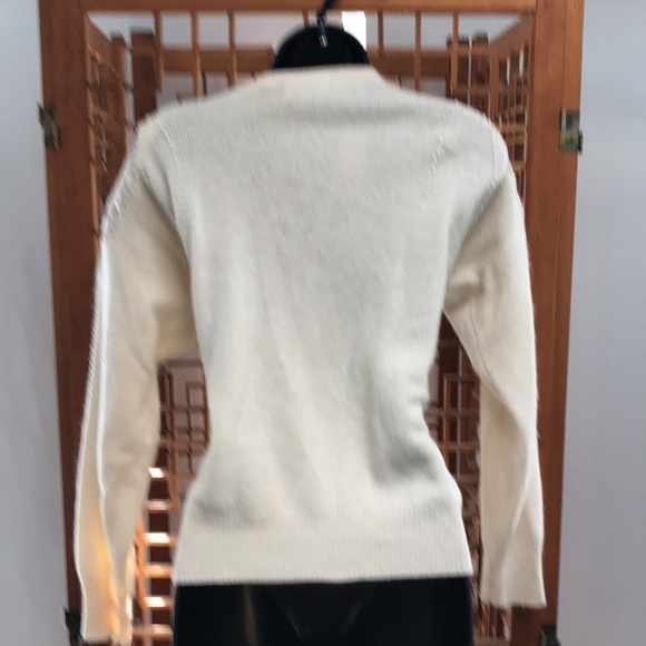 Della Knit sweater with beading, quilting’s d faux leather on shoulders. Size S - Picture 7 of 11